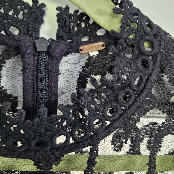 FREE PEOPLE The North Star Dress - Black Lace, Chrystal And Sequin Stars - Picture 4 of 8